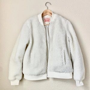 Levi’s teddy bomber jacket white